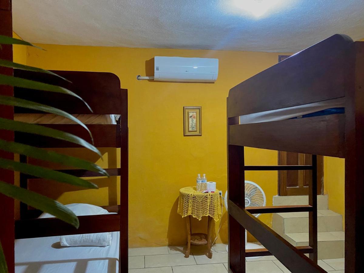 פלורס Hotel San Miguel מראה חיצוני תמונה