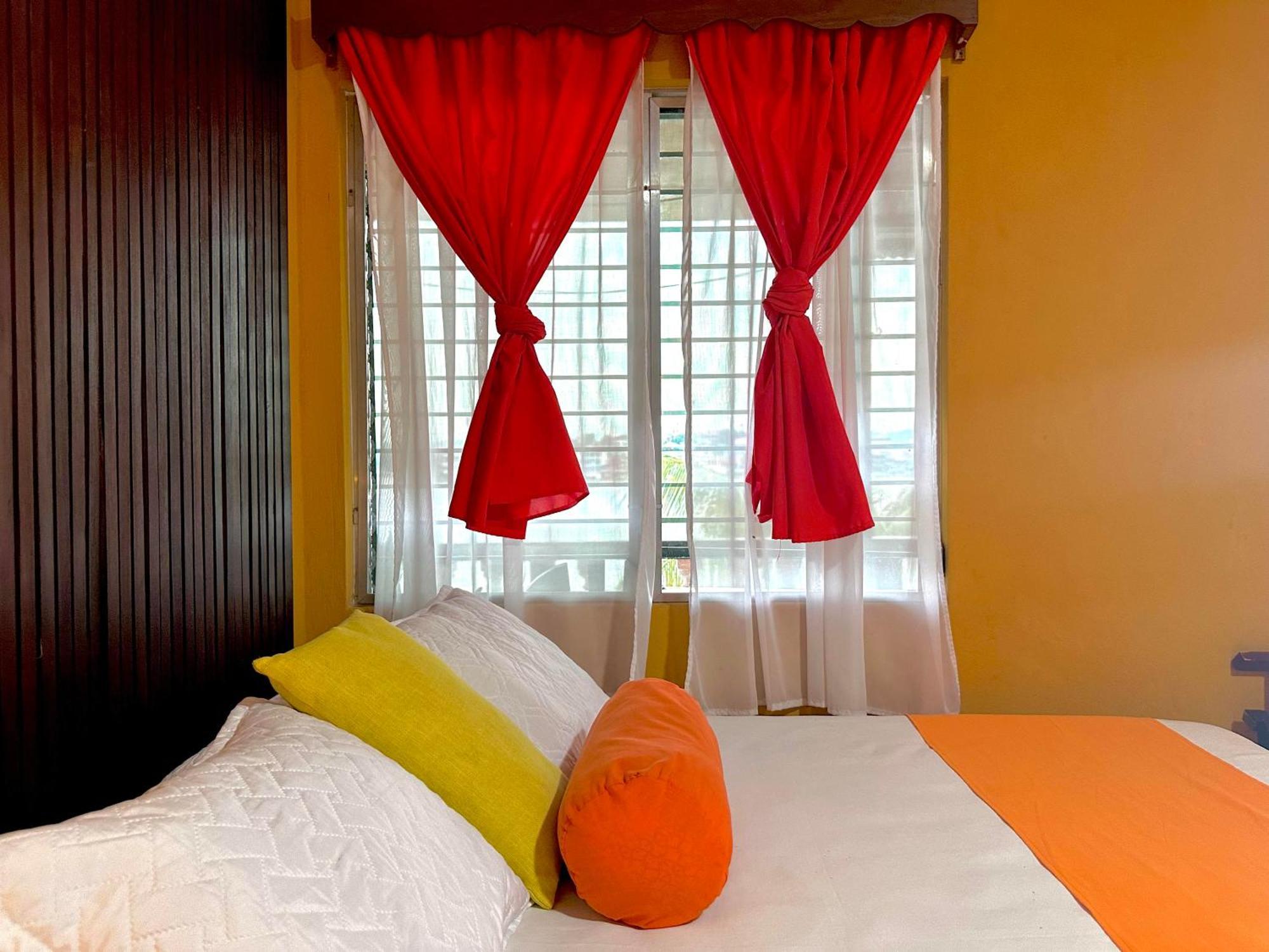 פלורס Hotel San Miguel מראה חיצוני תמונה